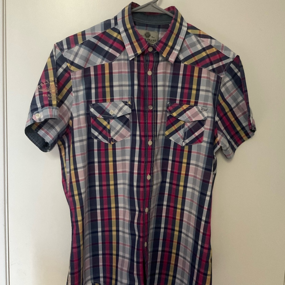 Fresh Brand plaid short sleeve shirt. Primarily pink and blue. Size medium